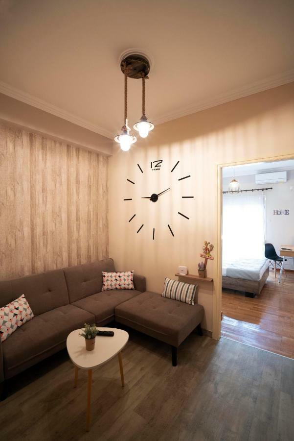 Cozy Next To Metro And Close To Acropolis! * Athens